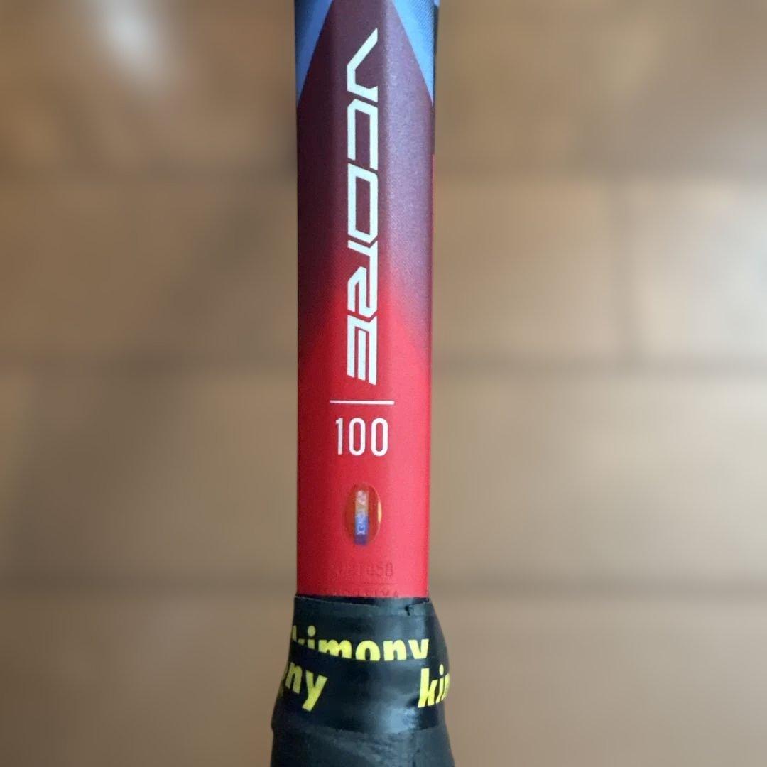 Yonex VCORE 100 テニスラケット