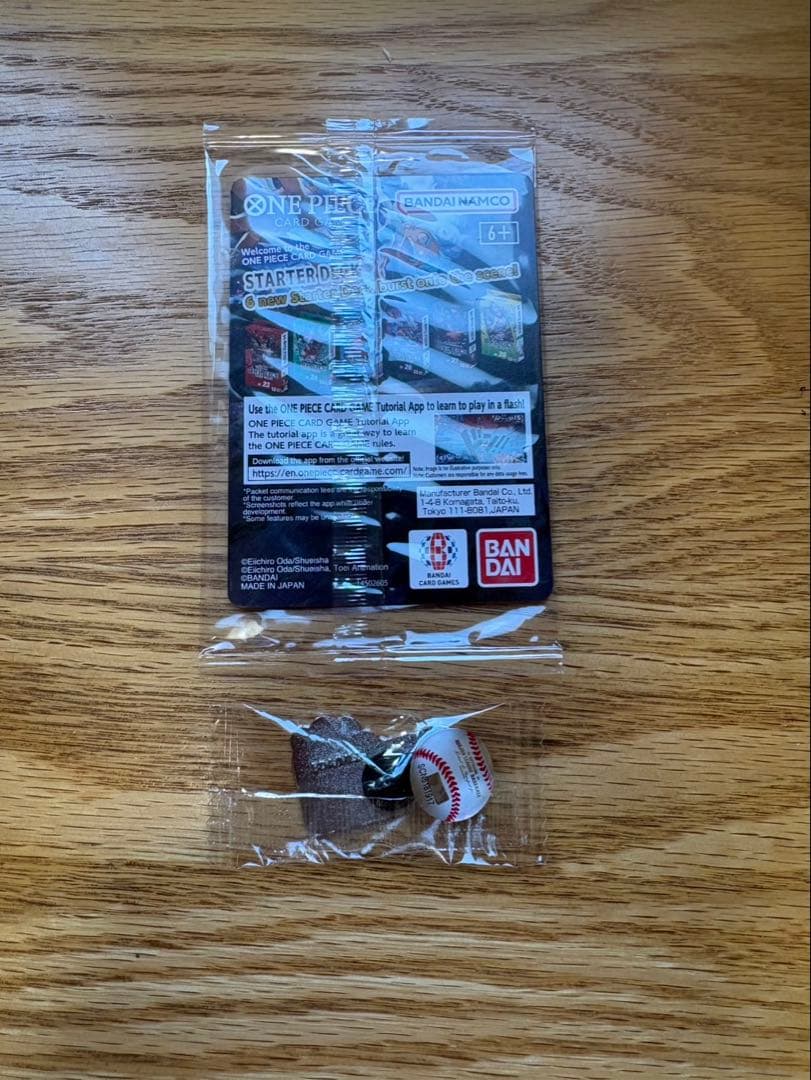 ドジャース＆ワンピースカード＋麦わら帽子、バブルヘッド、ANA限定ピン大谷シャツ