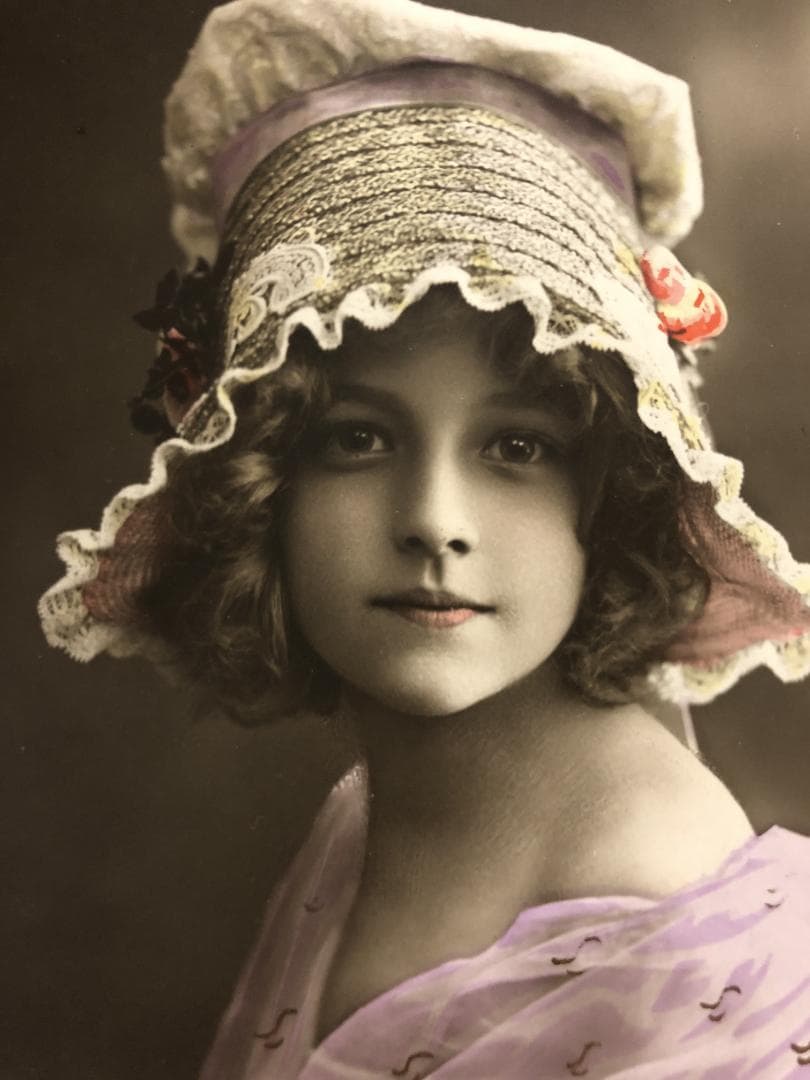 アンティーク ポストカード レースハットの美しい少女