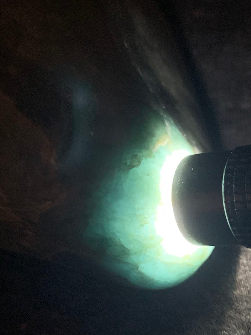 海翡翠　糸魚川入りコン沢青翡翠　海石　ほぼ非売品原石　水石　根付　国産鉱物標本