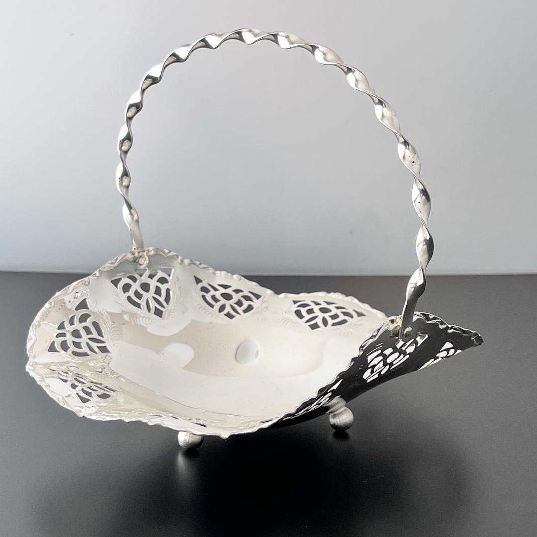 【英国】透かしのバスケットスタンド【シルバープレート】