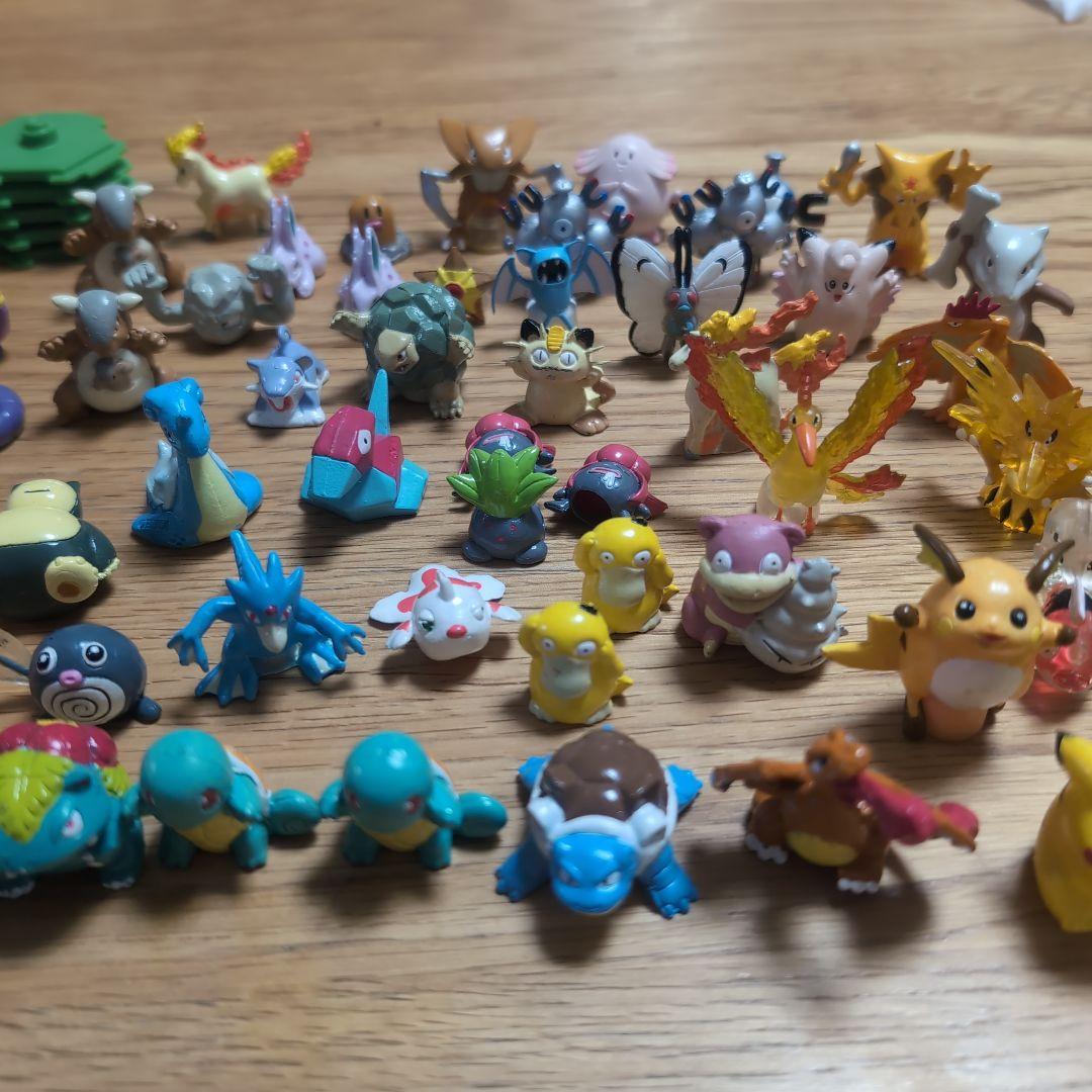 ポケモン フルカラーコレクション63体プラス台座9枚