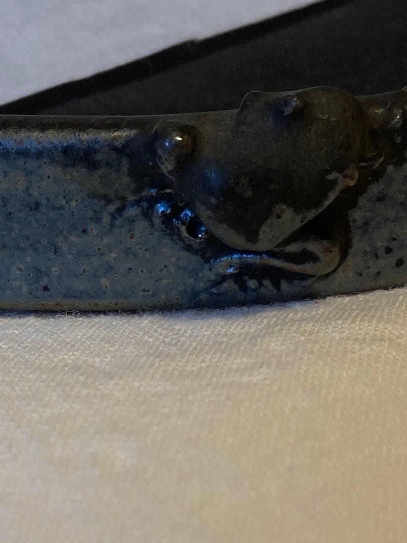 超絶技巧 小川甚八 笠間焼 カエル付 手鉢 黒燻 煎茶道具 菓子器 希少品