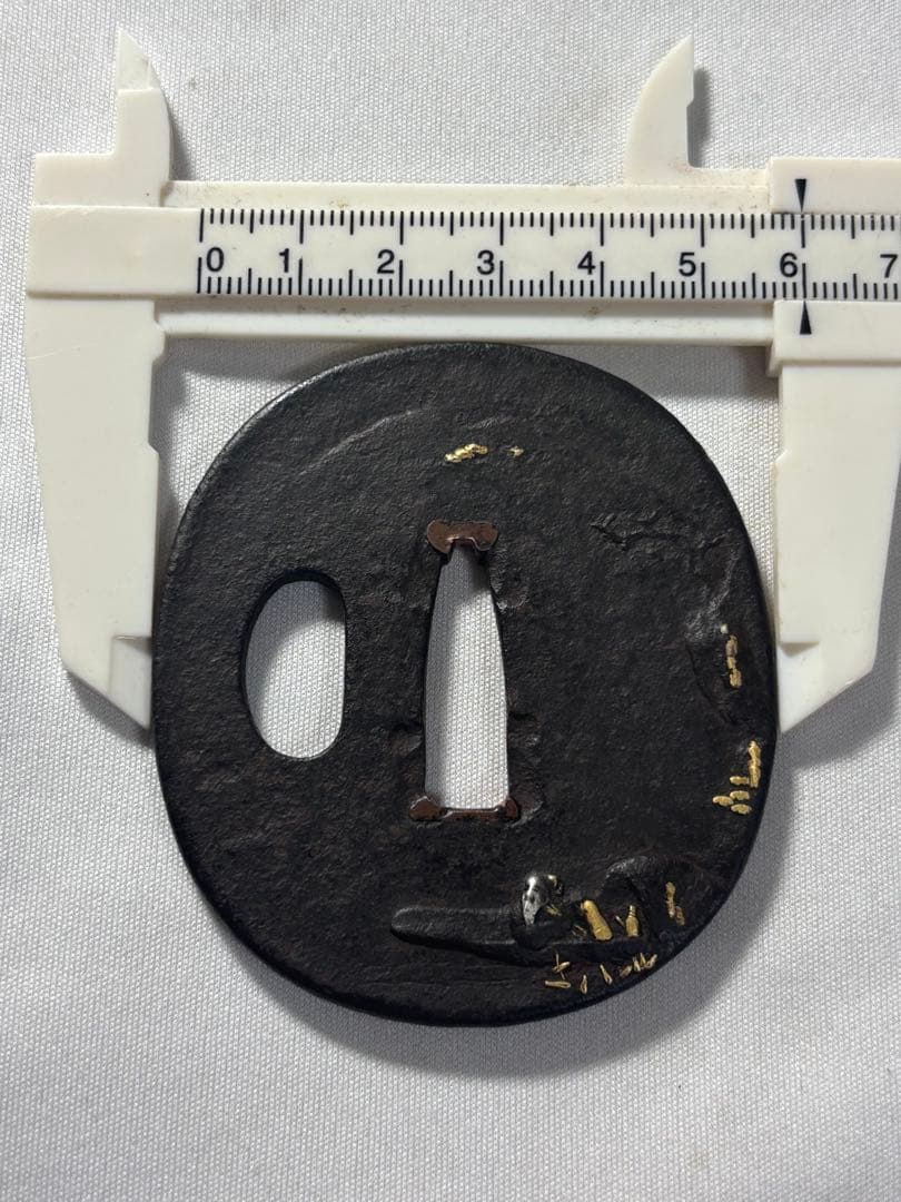 鐔鍔つば　見事な鉄味　山水風景図　風情のある図柄　金家　江戸時代