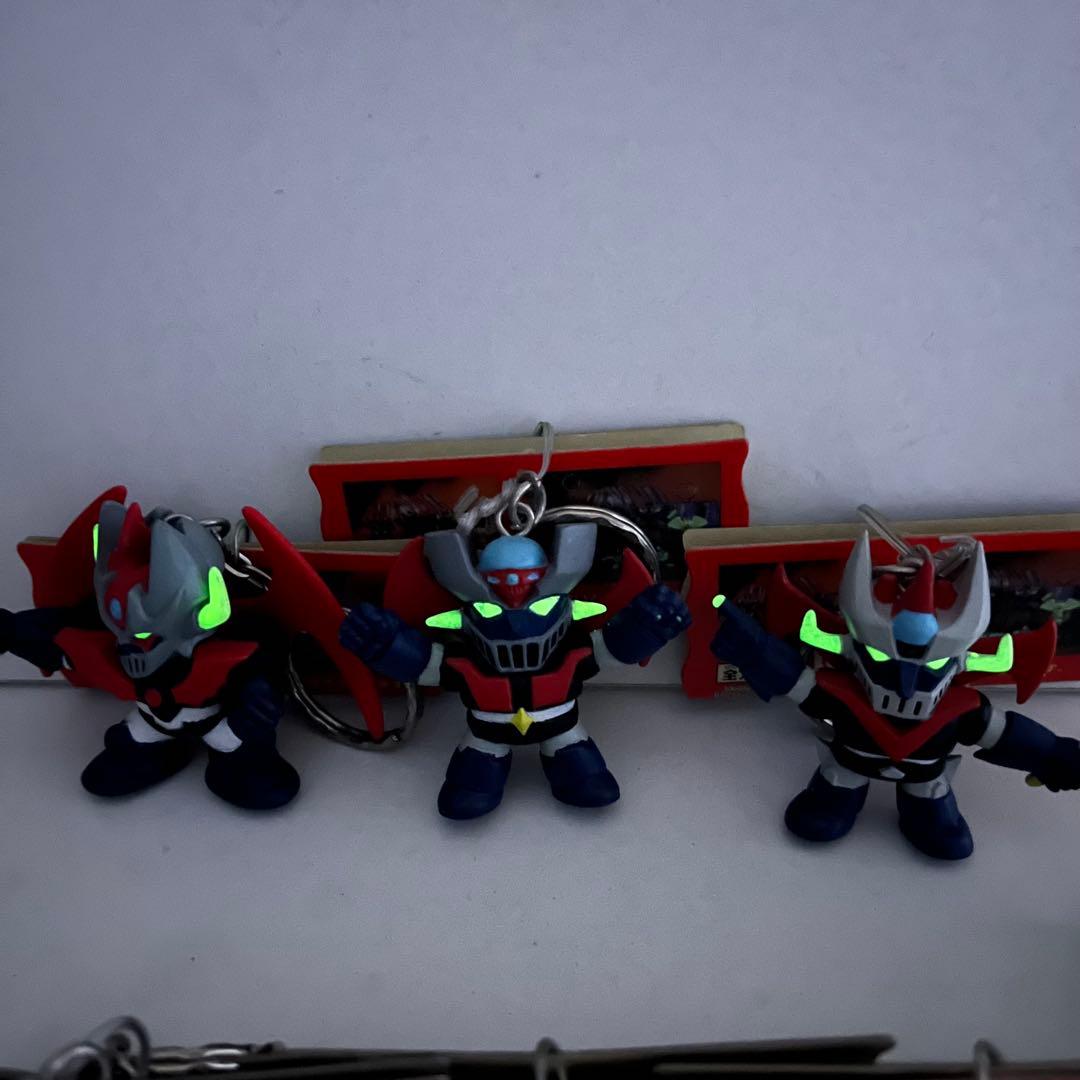 【希少】暗闇で光る　キーホルダー　デビルマン　マジンガーZ コンプ　全7種