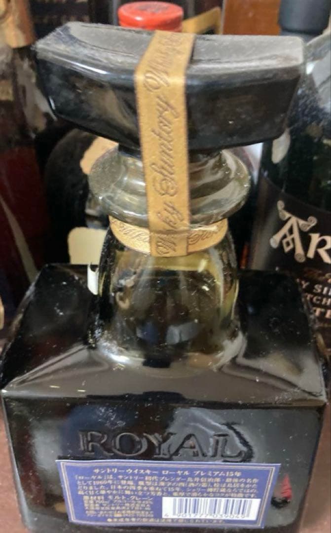 サントリー ローヤルプレミアム15年 720ml