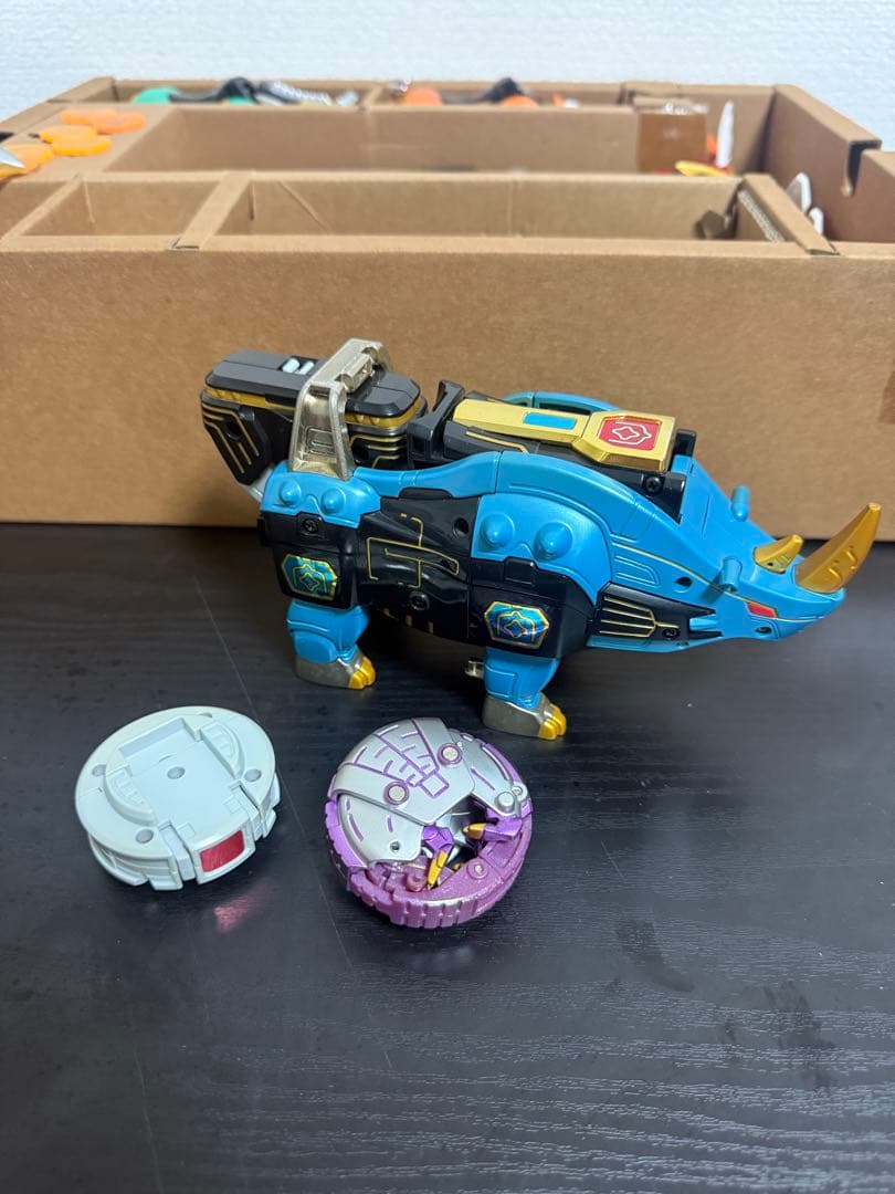 希少美品　破損無し　バンダイ 百獣戦隊 ガオレンジャー DX ガオイカロス