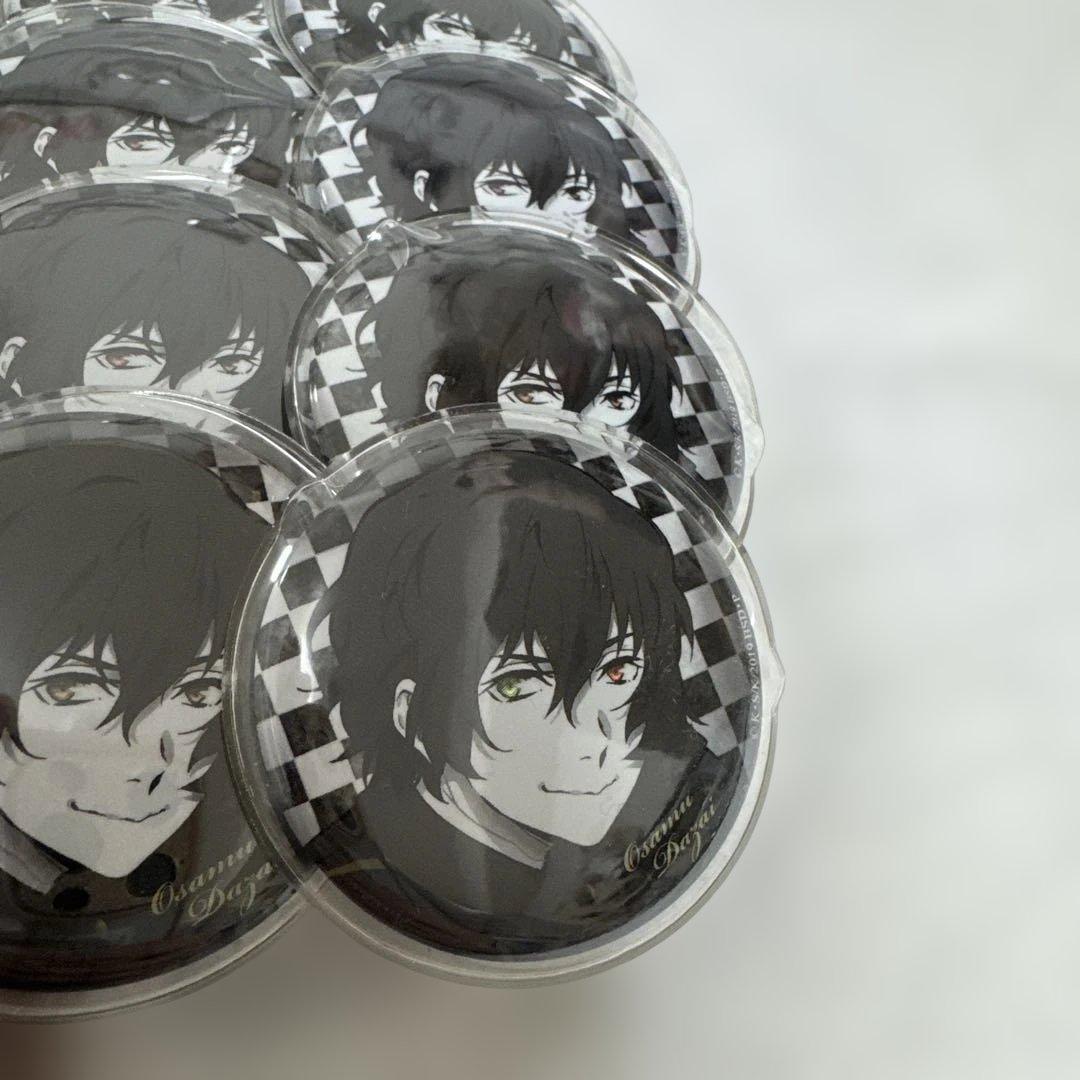 文スト 太宰 モノクロ 缶バッジ