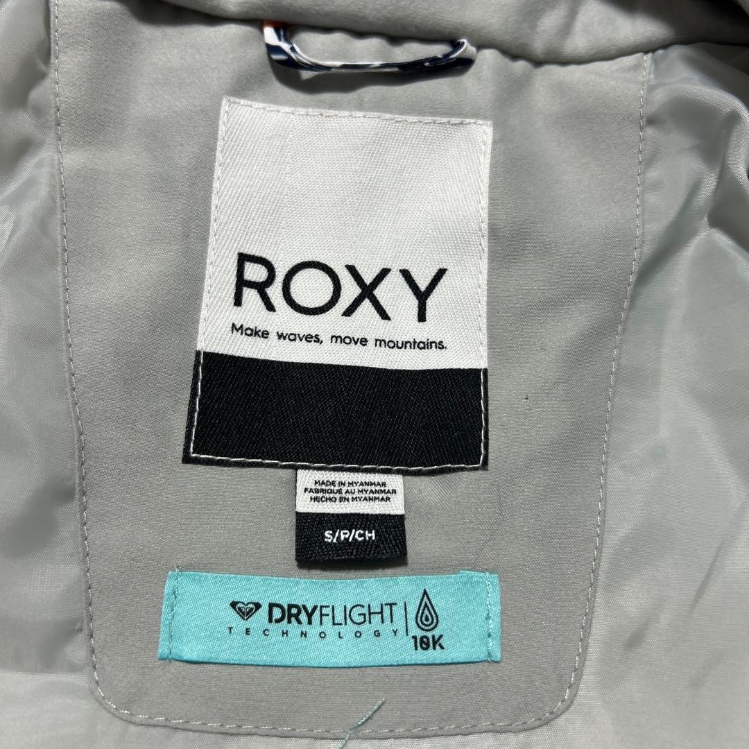 新品！タグ付き！　ROXY 花柄　アウター　スキーウェア　ボードウェア　防寒　S