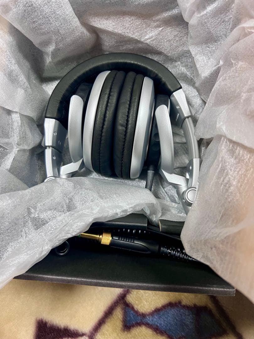 極上品 SONY 密閉型ヘッドホン DJモニター用 MDR-Z700DJ