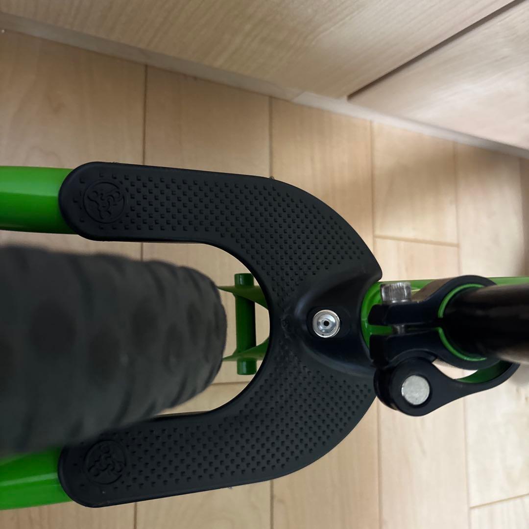 STRIDER スポーツ　バランスバイク ペダル無し 12インチ　グリーン