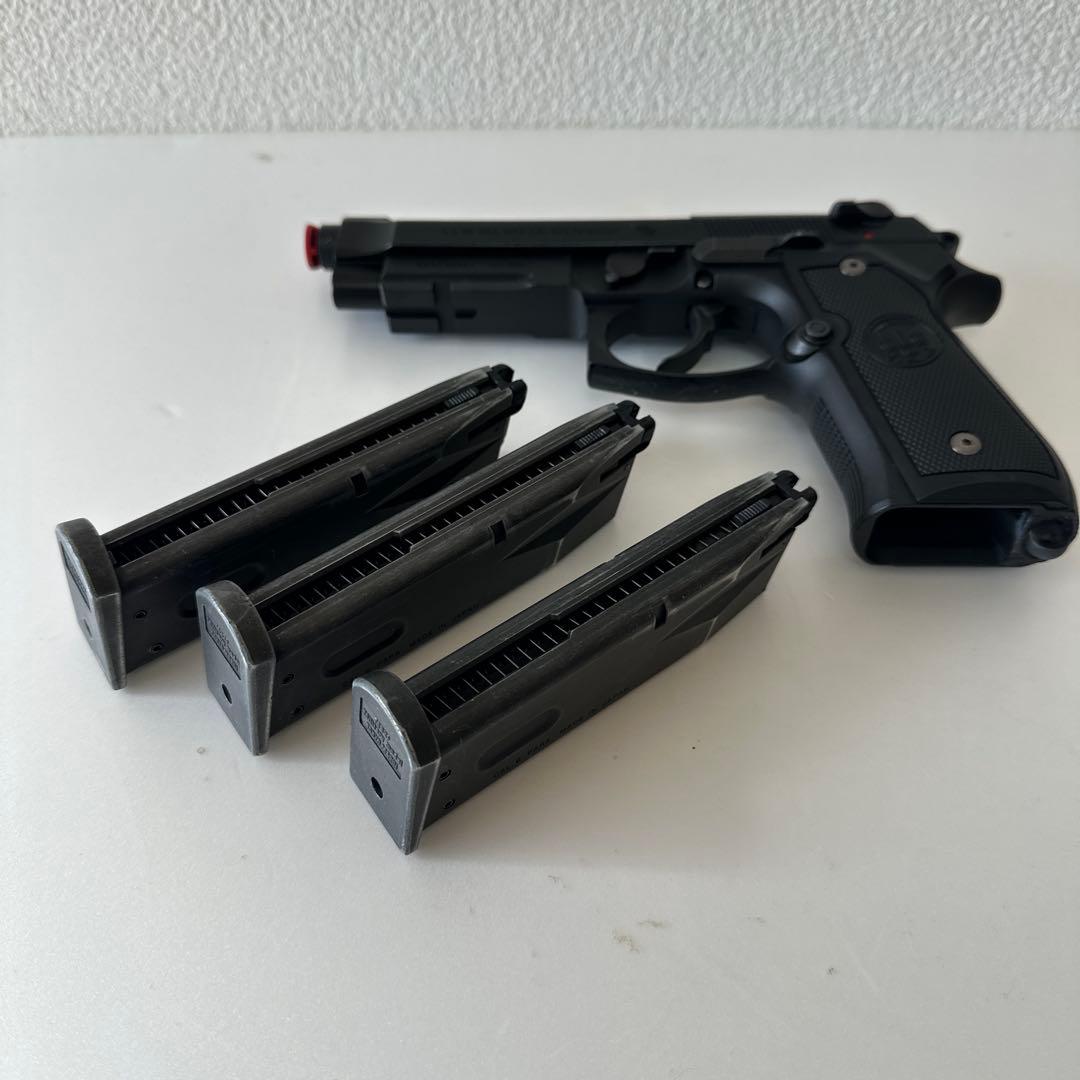 3*s様 東京マルイ　ガスブローバック　M9A1　マガジン３本付き