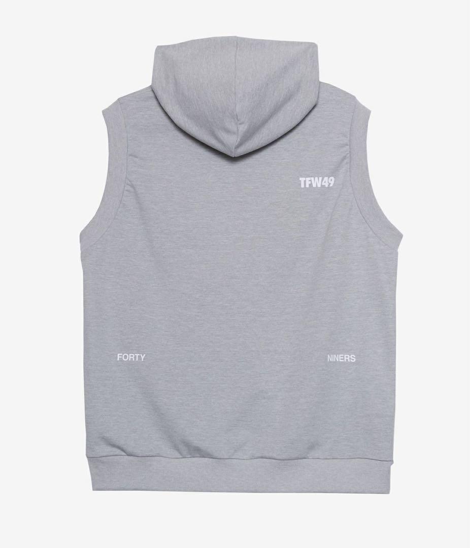 新品タグ付き⭐️TFW49 ⭐️2026FW新作⭐️ ベスト　ホワイト　フーディ　L
