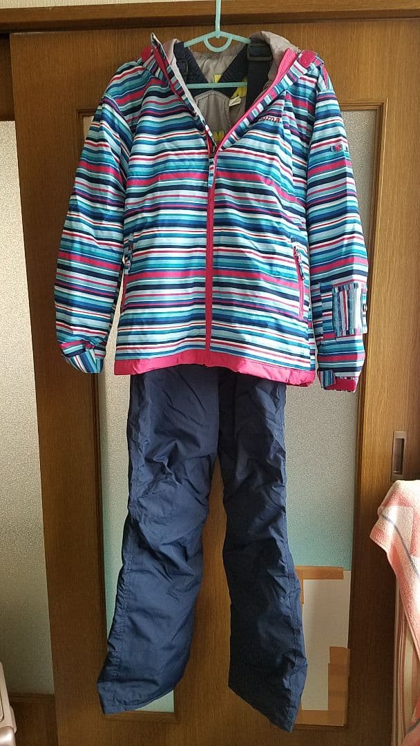 スキーウェアー