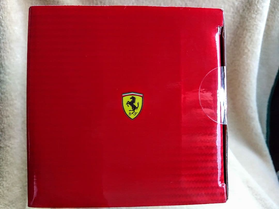 ミニカー Ferrari F2007 Constructors Champion+F10