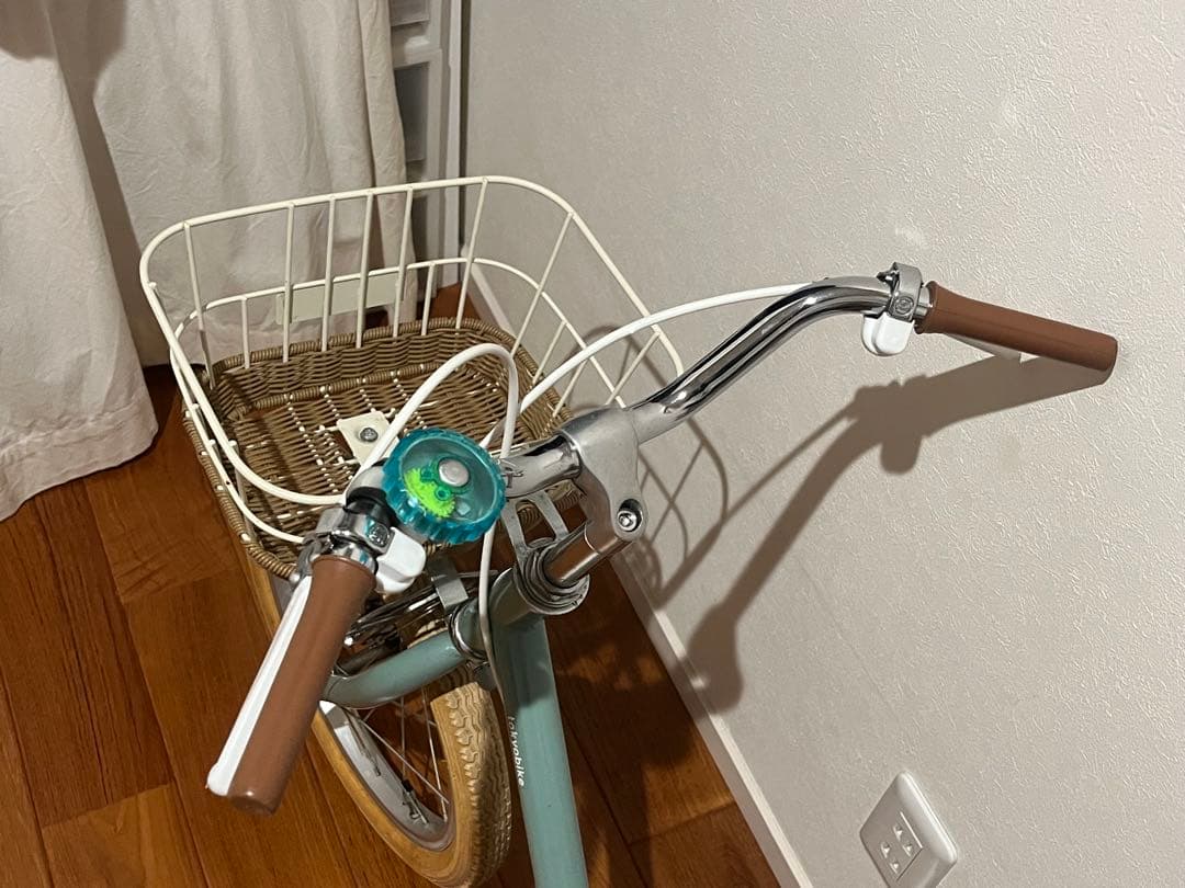 little tokyobike 16㌅　バスケット、ベル、補助輪付き