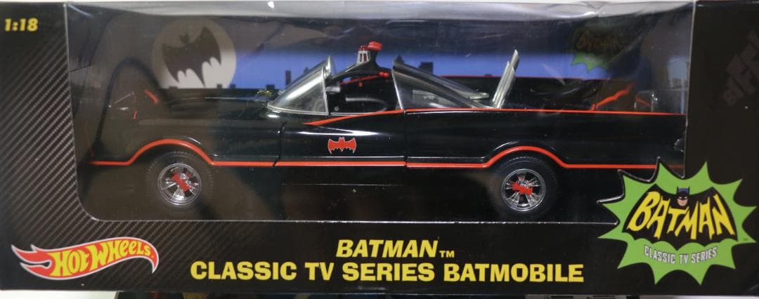 貴重　HOTWHEELS 製　初代バットモービル（ＴＶ版）　 1/18　中古品