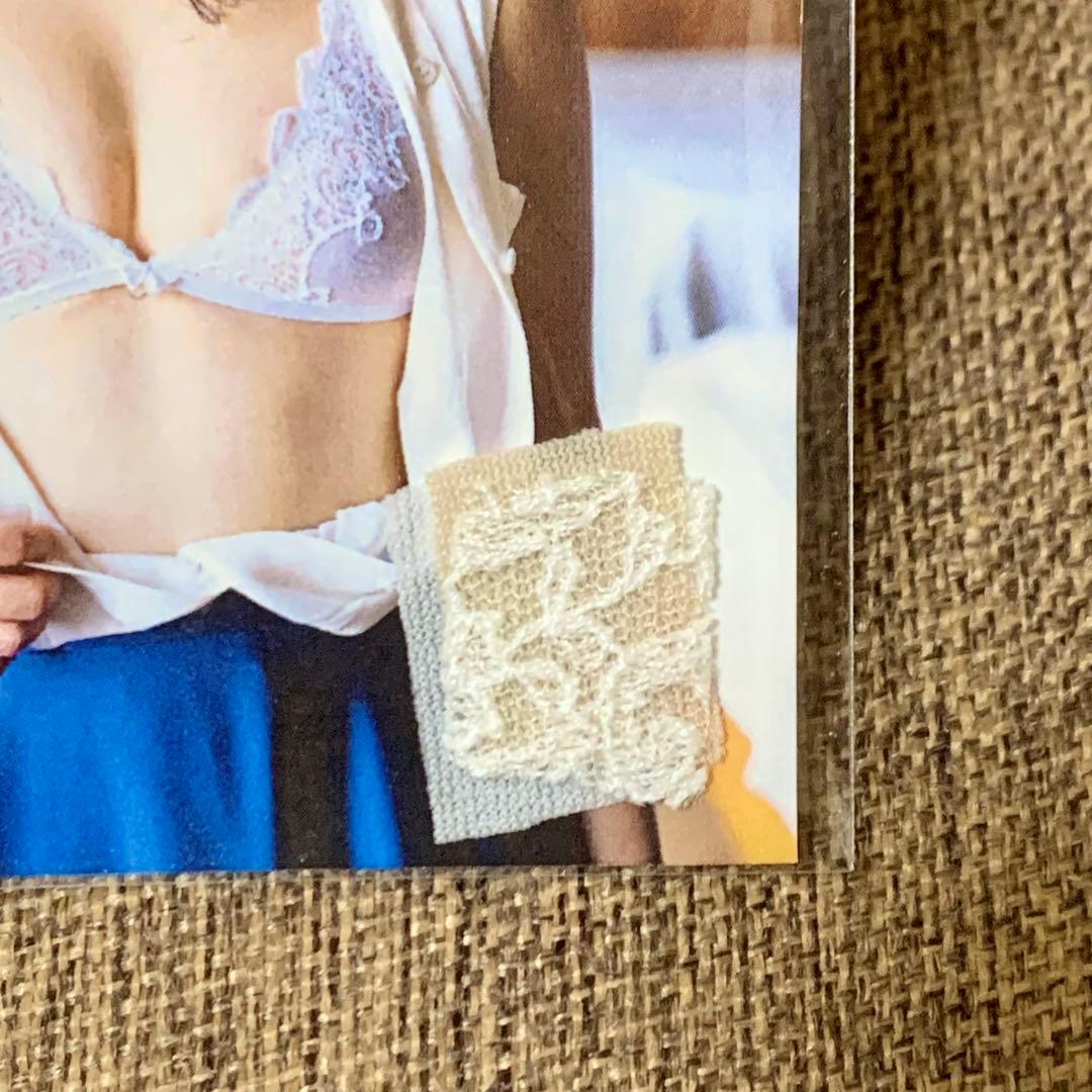 スターダム/STARDOM 紫雷イオ 写真集 【素顔】 限定特典布片入りカード