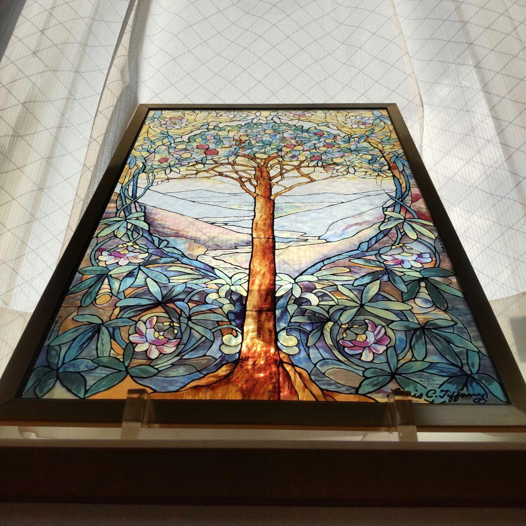 ステンドグラス　生命の木