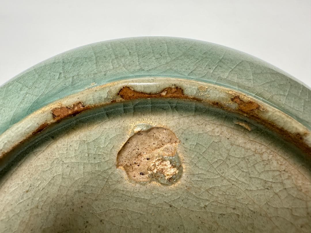 韓国美術　高麗青磁　黒白象嵌　花卉文　香合　時代　古物　朝鮮古陶磁