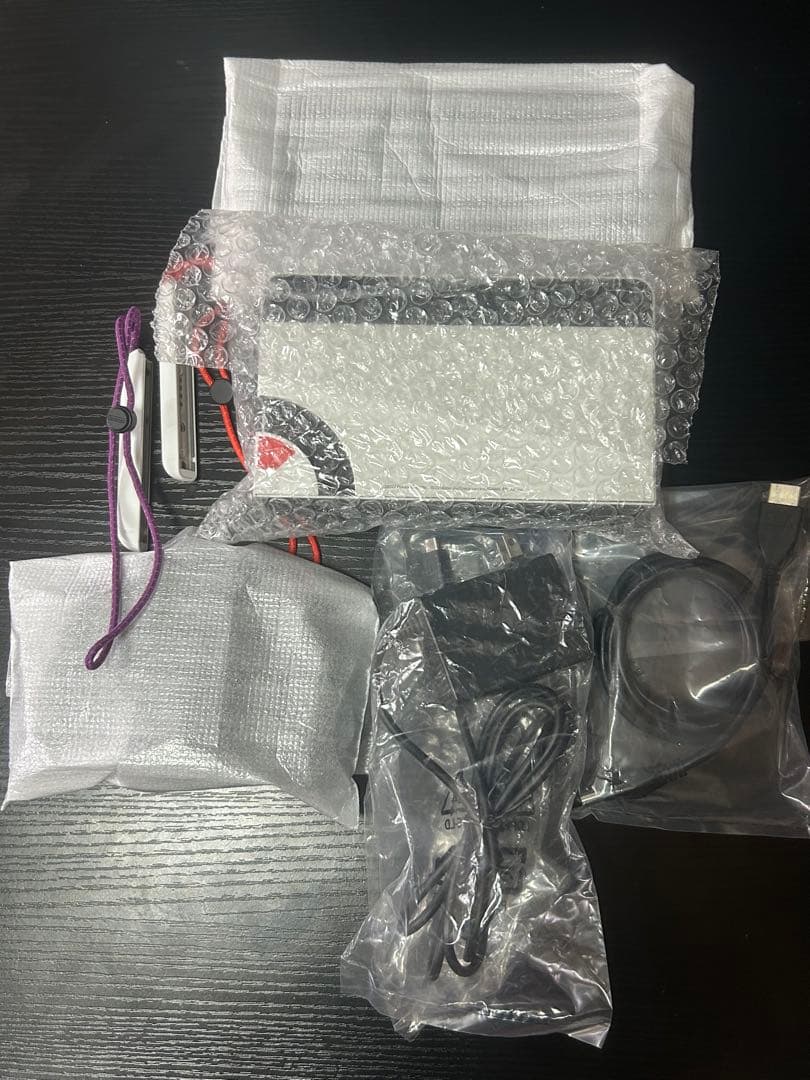 【ポケモン】Nintendo Switch 有機ELモデル　ジョイコン無し