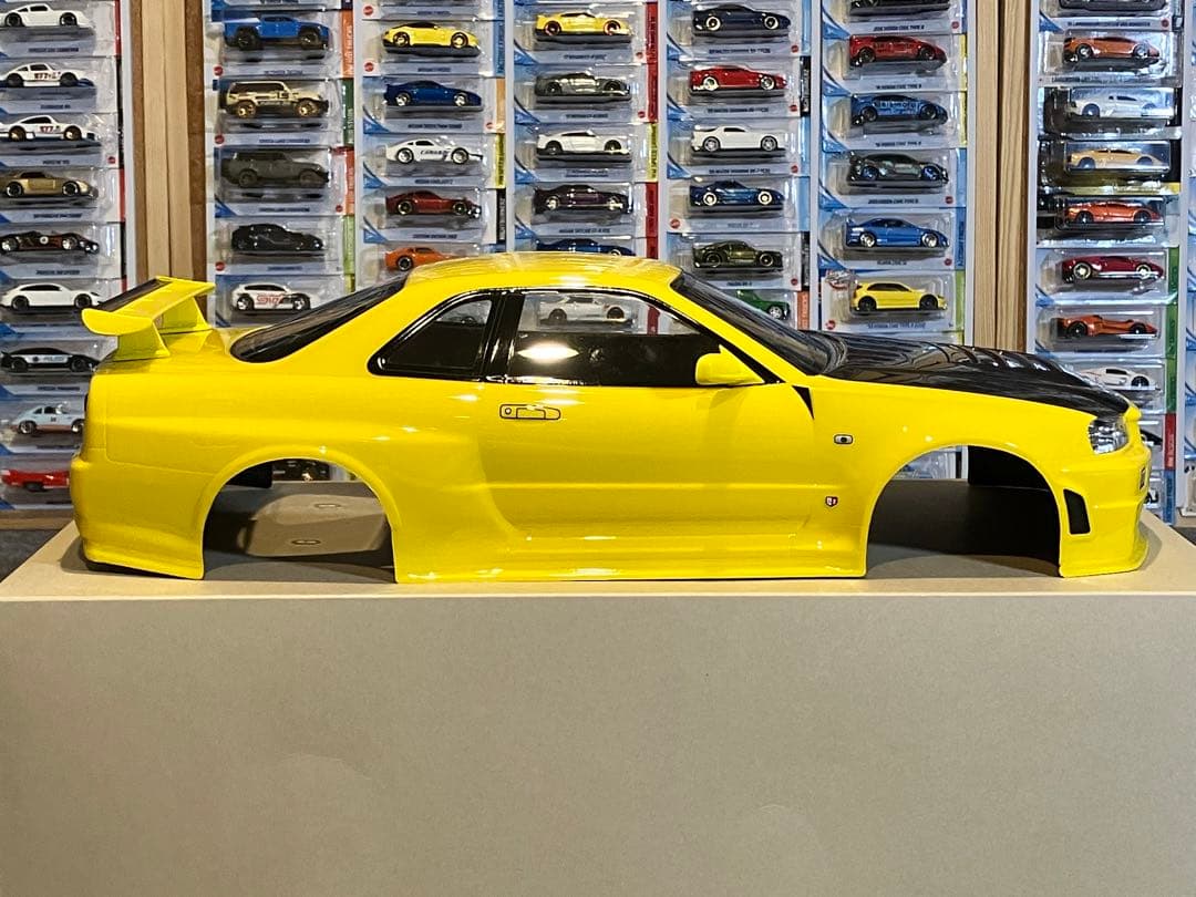 タミヤラジコン日産スカイラインGT-R R34 塗装済 スペアボディ イエロー‼︎