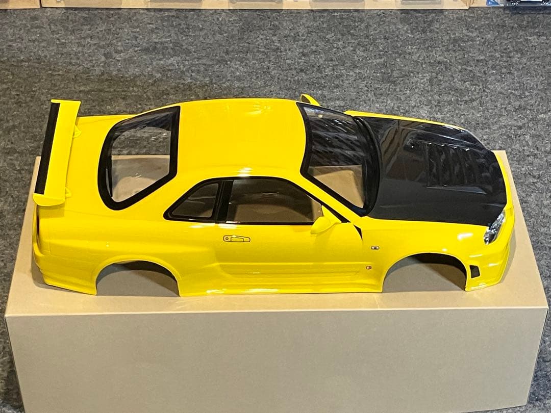タミヤラジコン日産スカイラインGT-R R34 塗装済 スペアボディ イエロー‼︎