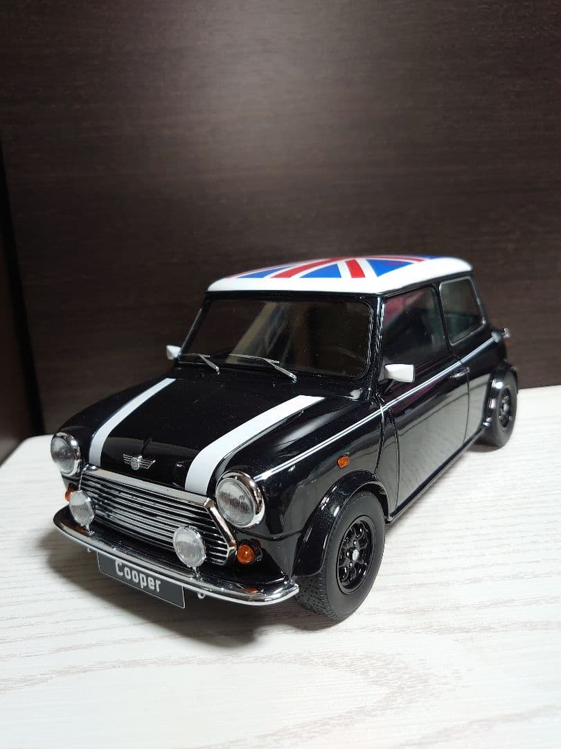 KK-Scale 1/12 ミニクーパー ダイキャスト フィギュア