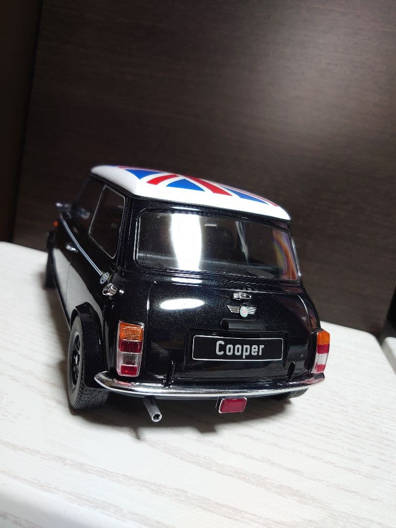KK-Scale 1/12 ミニクーパー ダイキャスト フィギュア