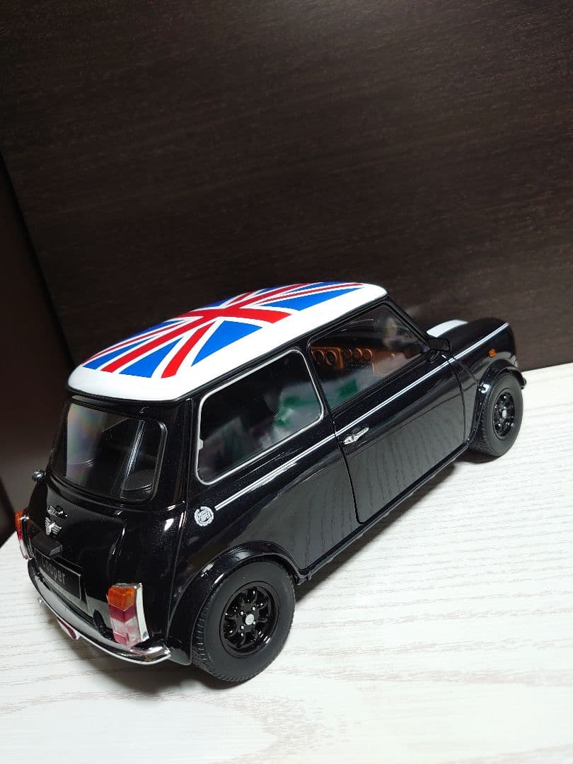 KK-Scale 1/12 ミニクーパー ダイキャスト フィギュア