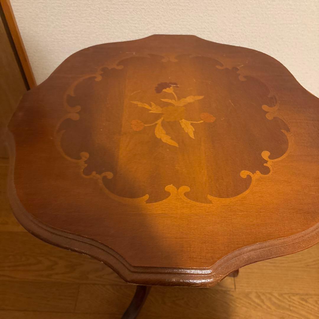 木製花模様インレイテーブル