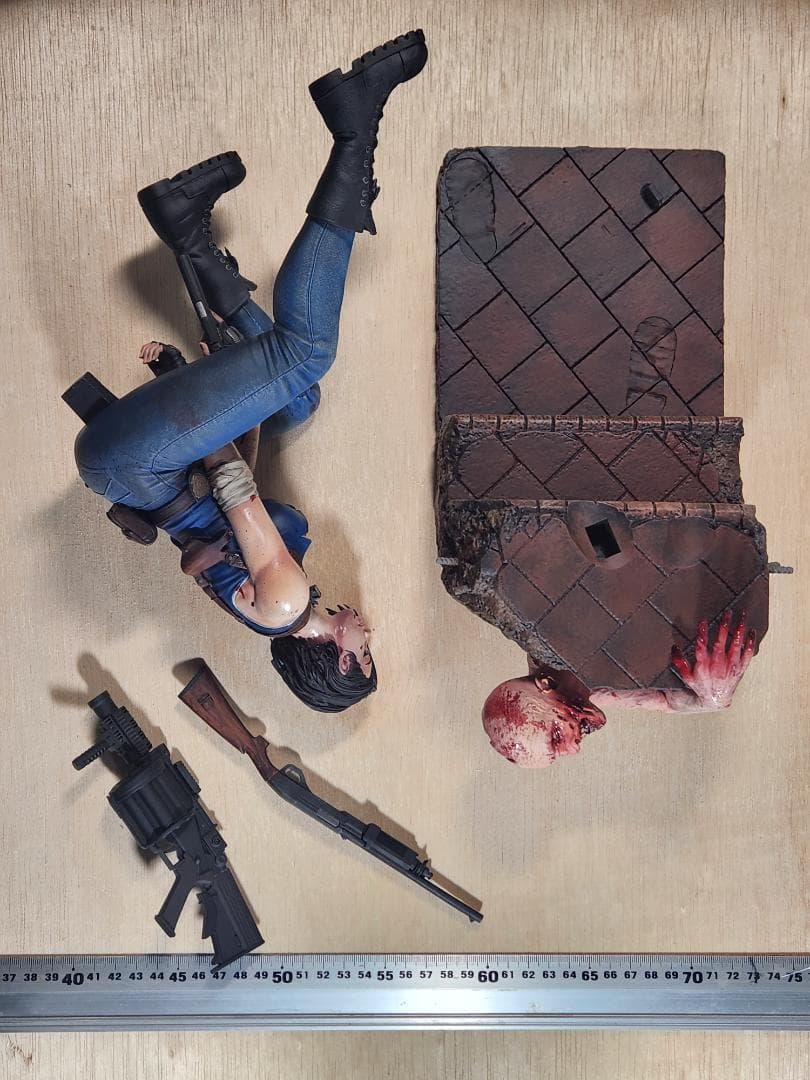 ジル・バレンタインガレージキット塗装済み完成品