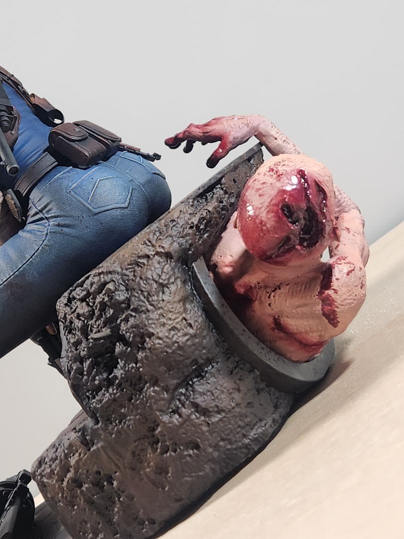 ジル・バレンタインガレージキット塗装済み完成品