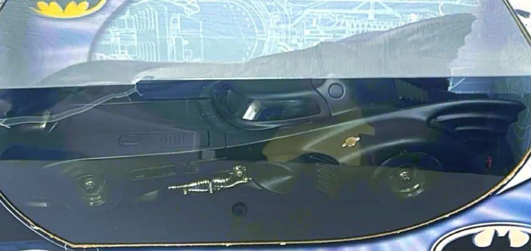 ★【未開封品】マテル 1/18 ホットウィール バットマン バットモービル