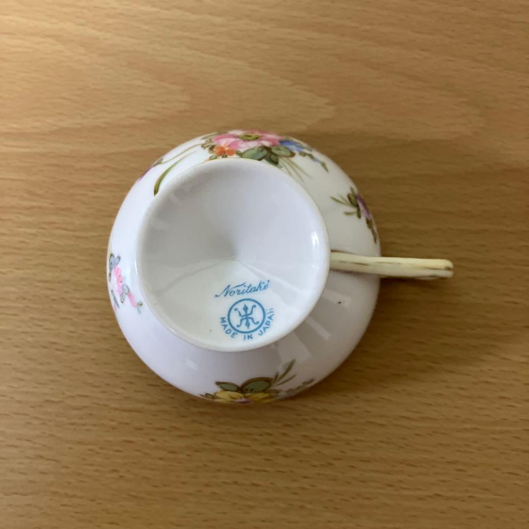 2. オールドノリタケ、マルキ印、金彩カップ＆ソーサー