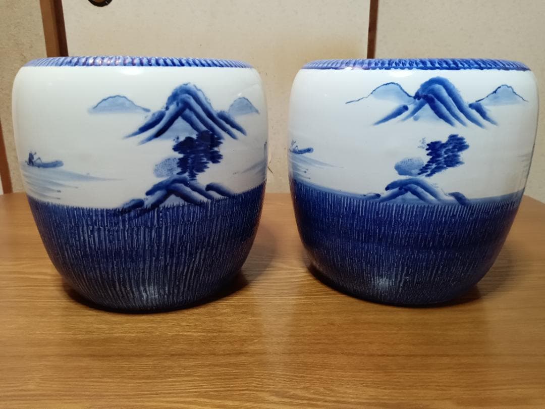 火鉢　大　２個セット　手あぶり火鉢　伊万里　有田　瀬戸　植木鉢　メダカ鉢　骨董