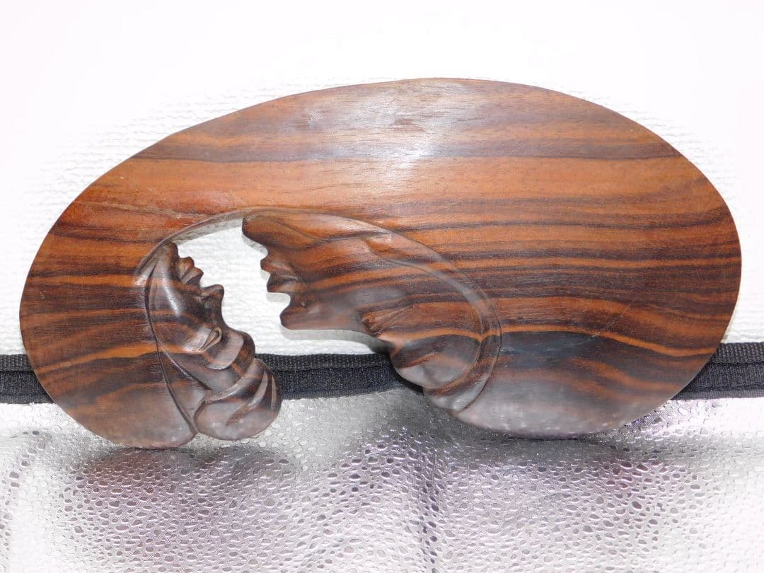 マリア母子像　木製アート彫刻　約30cmx15cm　ダークブラウン　裏面補強アリ