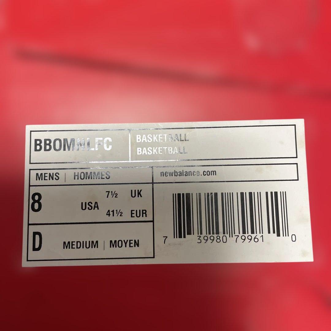 ニューバランス　omn1s