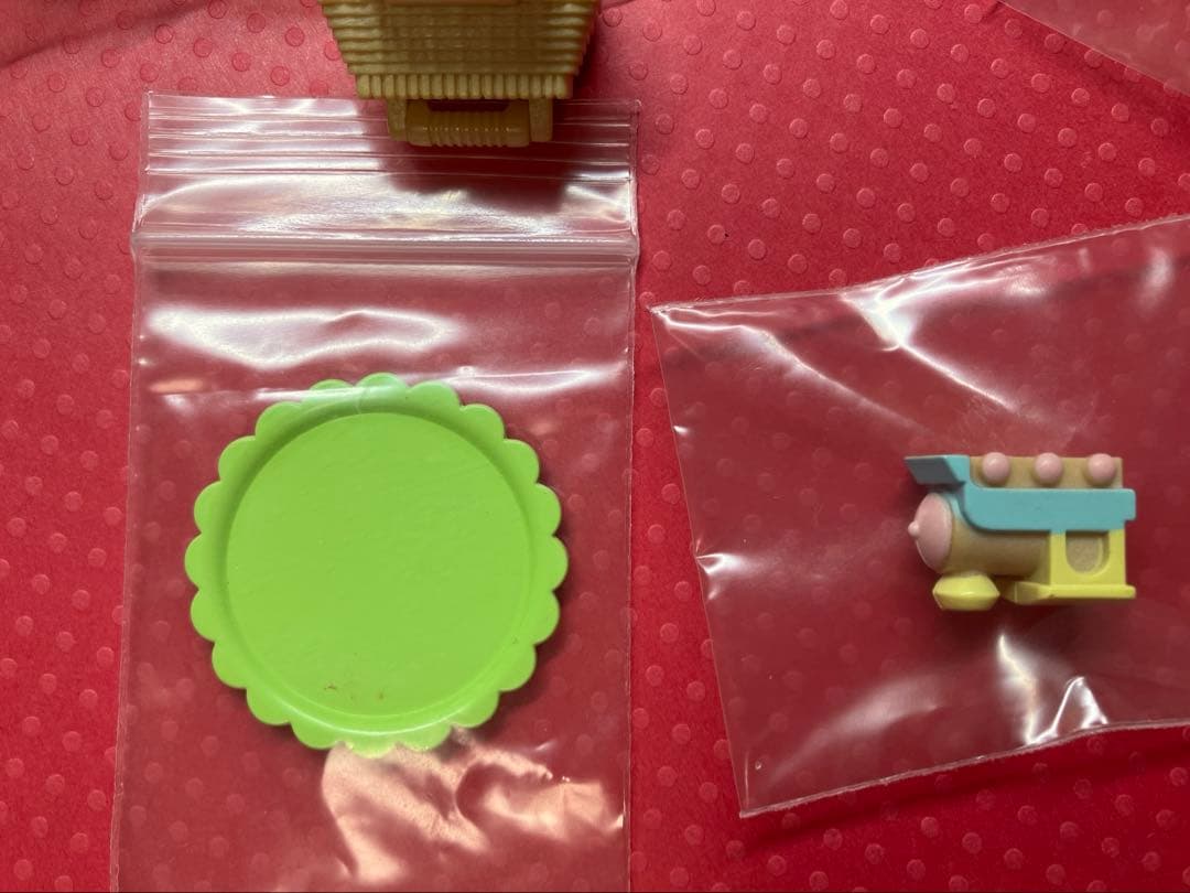 シルバニア　新品・中古小物　各¥300