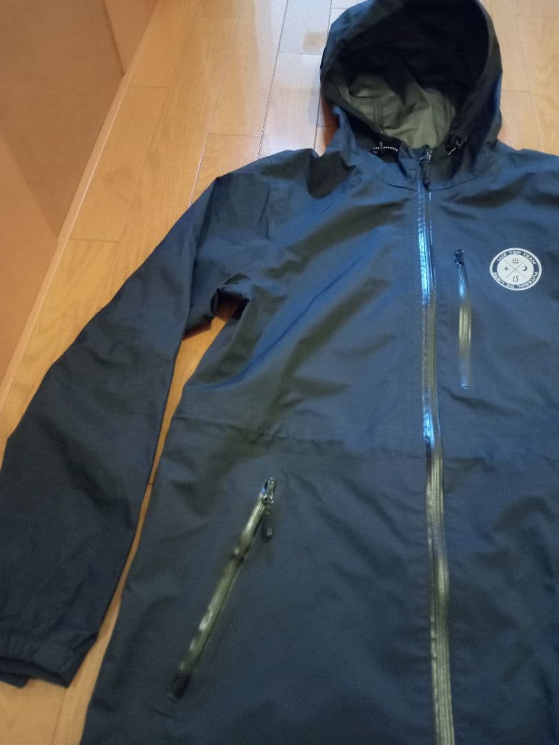 ルースイソンブラ　LTT　トップチーム　高機能ジャケット　メンズМ　黒　美品