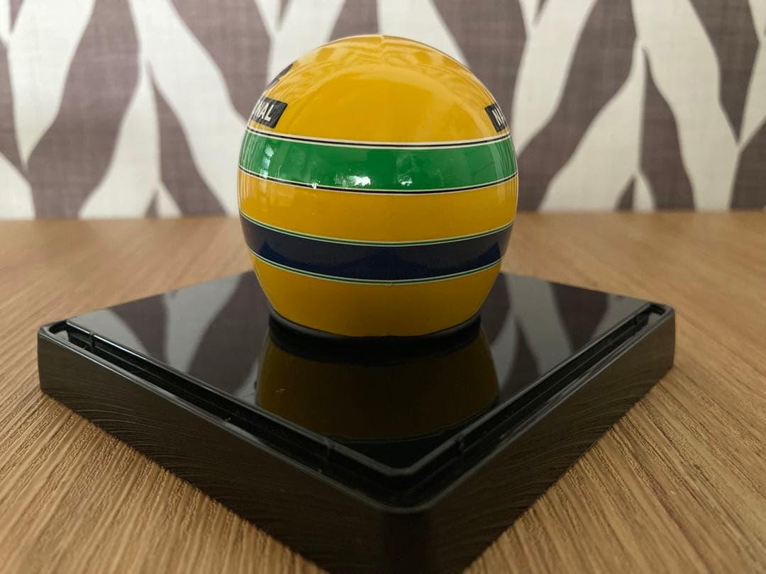 スピカマルボロ仕様　スパーク　1/5 セナ　ヘルメットコレクション　1/5