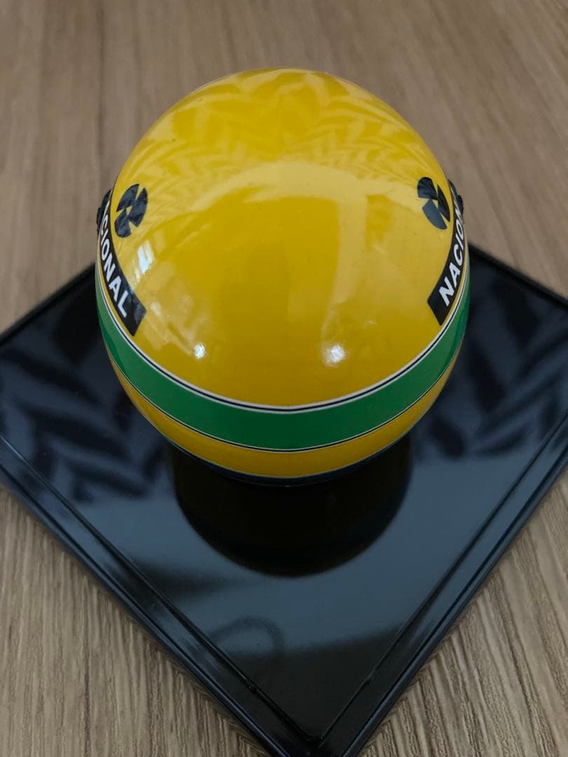 スピカマルボロ仕様　スパーク　1/5 セナ　ヘルメットコレクション　1/5