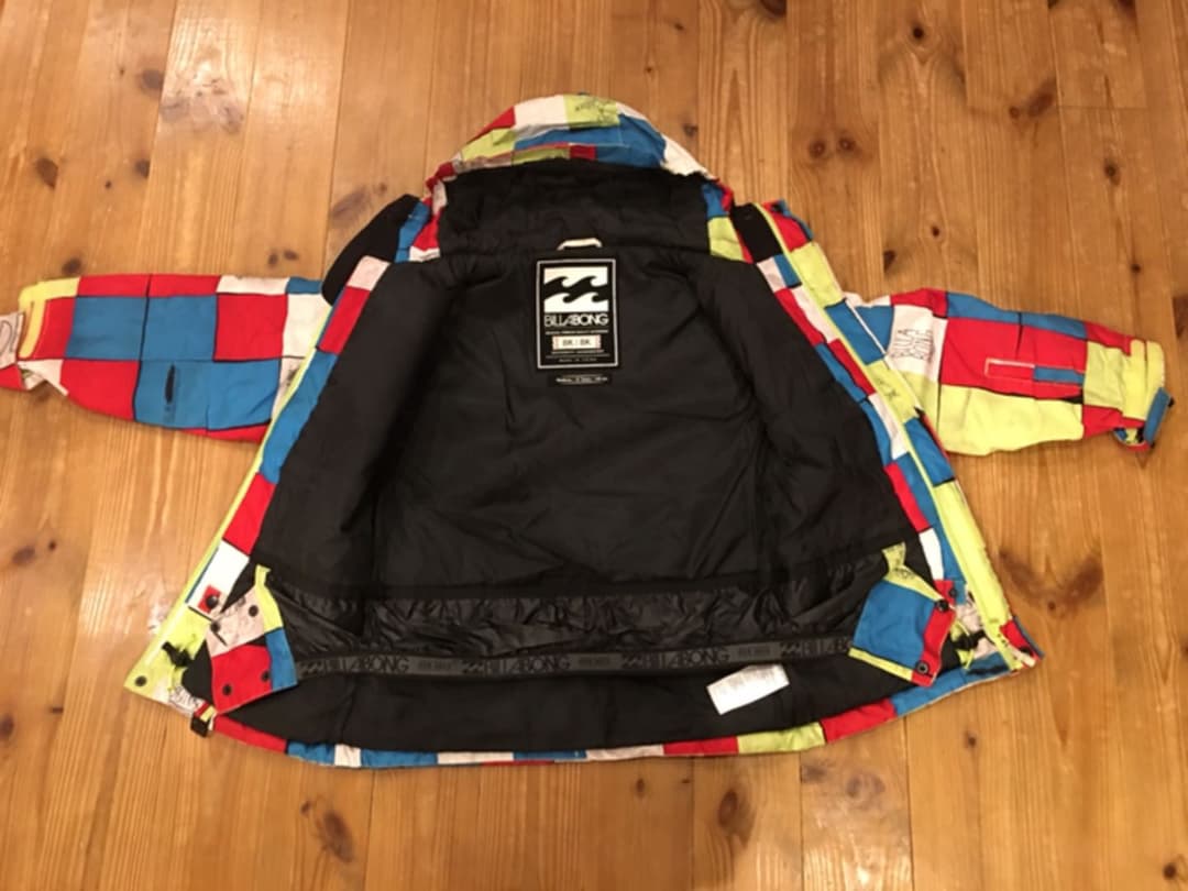 ビラボン　スノーボードウエアー サイズ140 キッズ