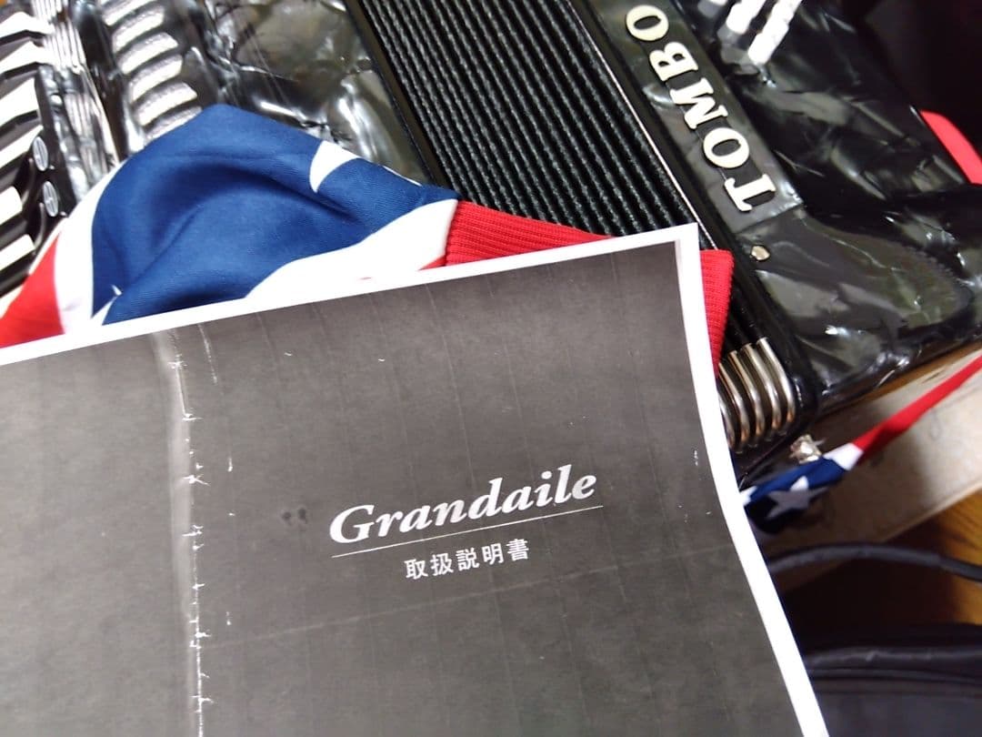 TOMBO Grandaile GT-60 アコーディオンケース付、簡易調律済