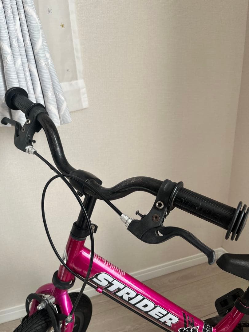 ストライダー　STRIDER 14X　ピンク