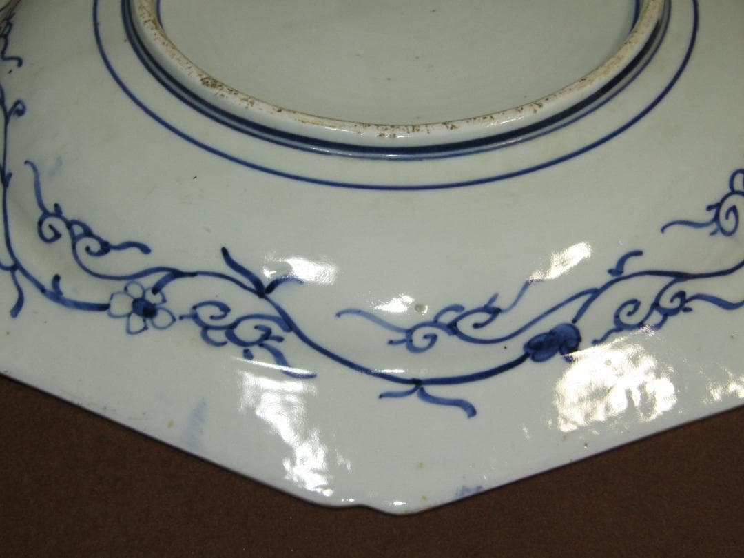 【染付　山水図　八角大皿】古伊万里