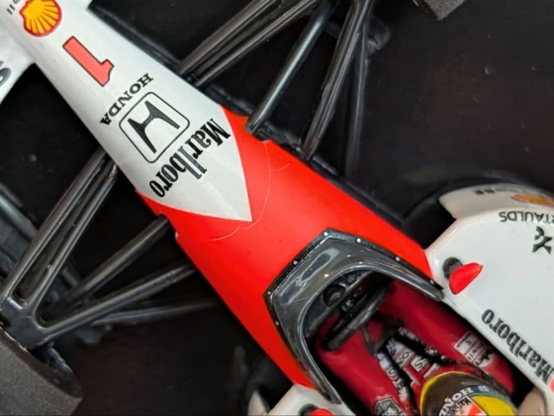 ミニチャンプス 1/43 マクラーレンMP4/5B・MP4/6 マルボロVer.