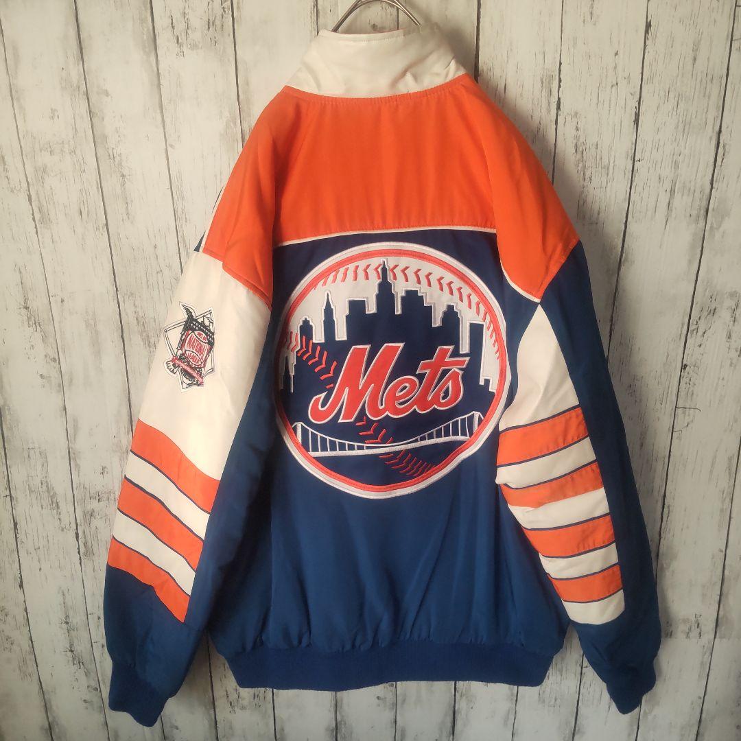 MLB メッツの刺繍ビッグロゴが映えるリバーシブル仕様の合皮スタジャン古着 XL