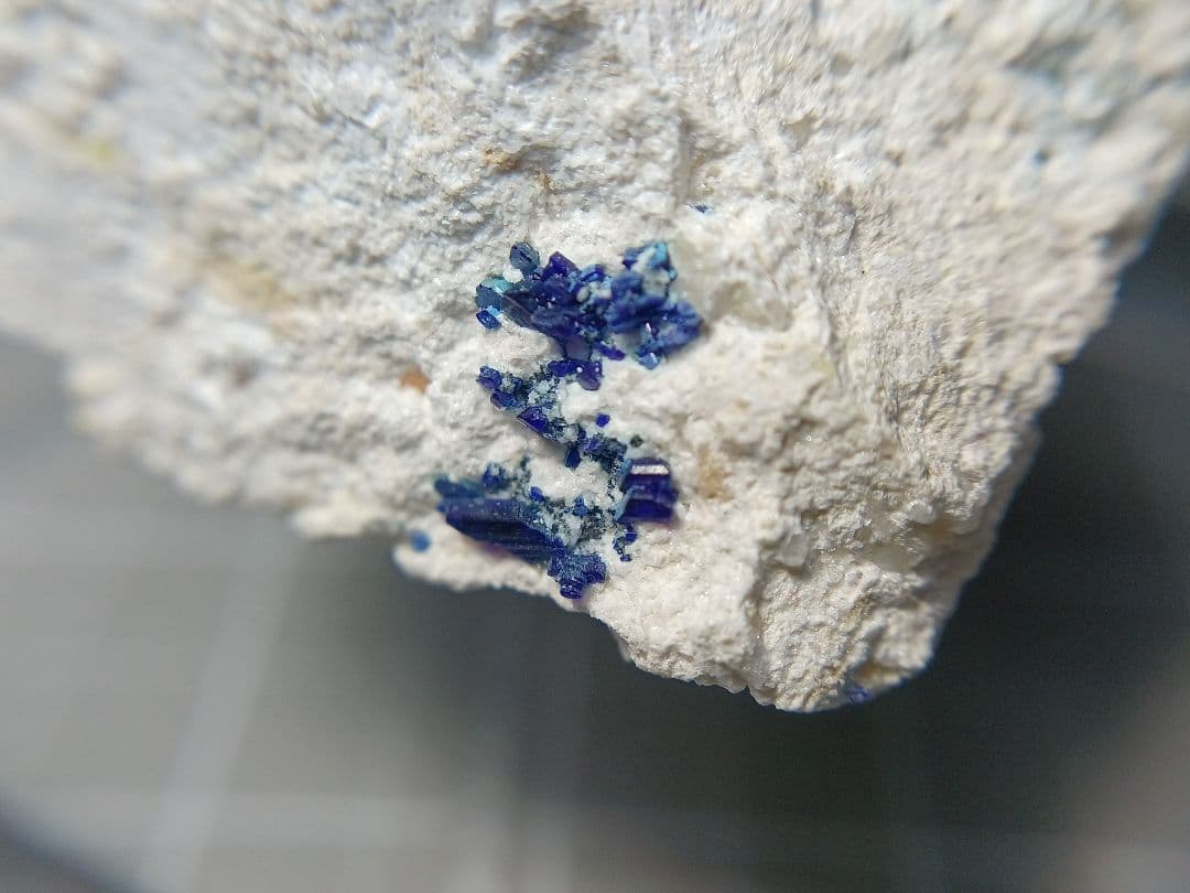 ご*う様 国産鉱物　逸見石　7.5mm　原石　ヘンミライト　鉱物標本