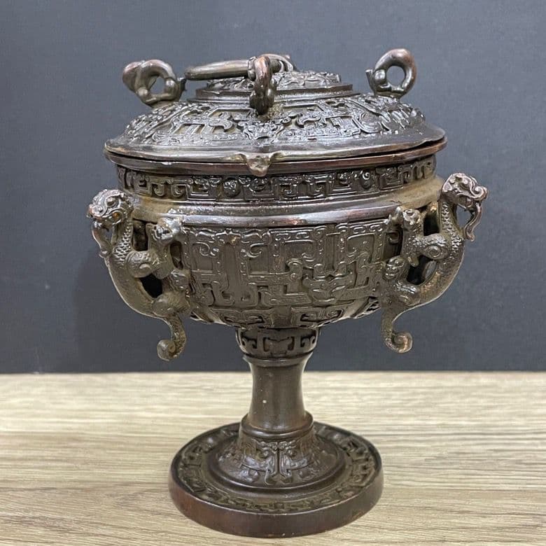 銅製 四獣樽蟠紋礼器 客間 玄関 書架 茶台 装飾品 現代工芸品 美術品 置物